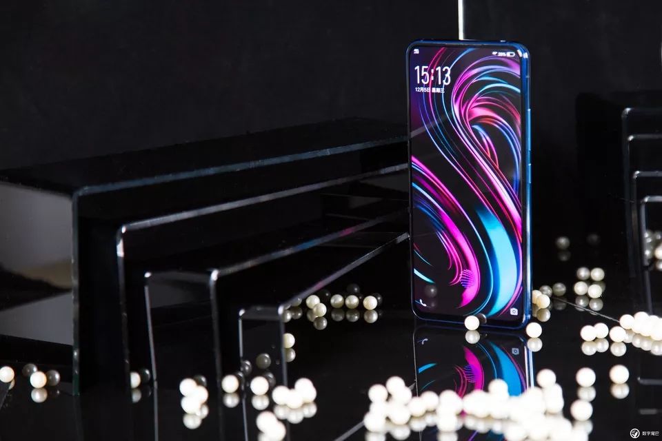vivo NEX 雙屏版圖賞：既是實力派，也是「雙面派」