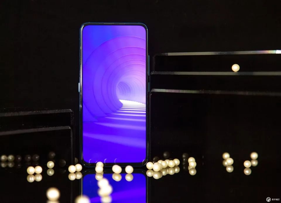 vivo NEX 雙屏版圖賞：既是實力派，也是「雙面派」
