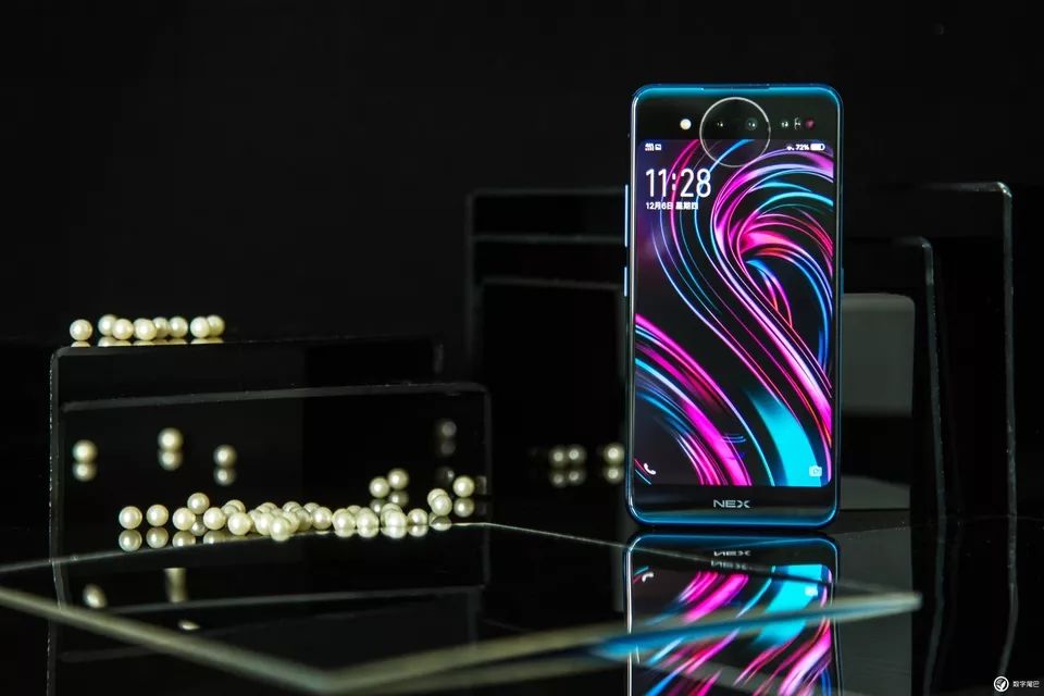 vivo NEX 雙屏版圖賞：既是實力派，也是「雙面派」