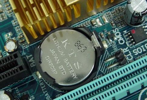 電腦主板電池怎么放電？常用的電腦主板電池放電方法