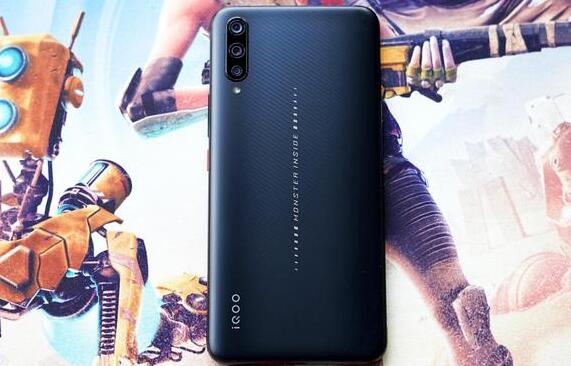 iQOO配置怎么樣？vivo iQOO真機開箱外觀圖賞