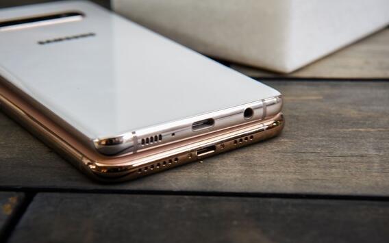 三星S10+和iPhone XS Max哪個好？三星S10和iPhone XS Max區別對比