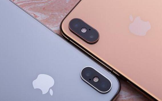 三星S10+和iPhone XS Max哪個好？三星S10和iPhone XS Max區別對比