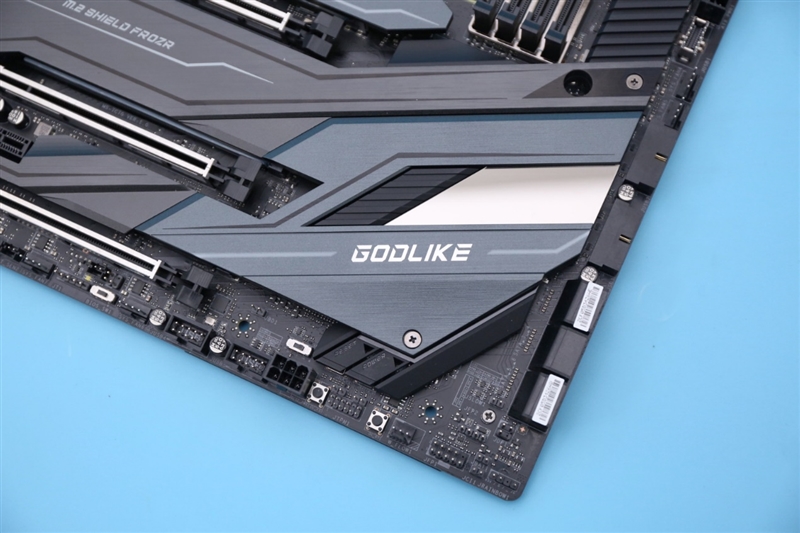 來自4600MHz C19的感動！微星MEG Z490 GODLIKE主板評測